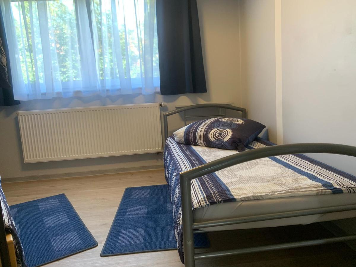 Ferienwohnung Bis 8 Personen Rottenbach (Erlangen-Hochstadt) Exterior foto